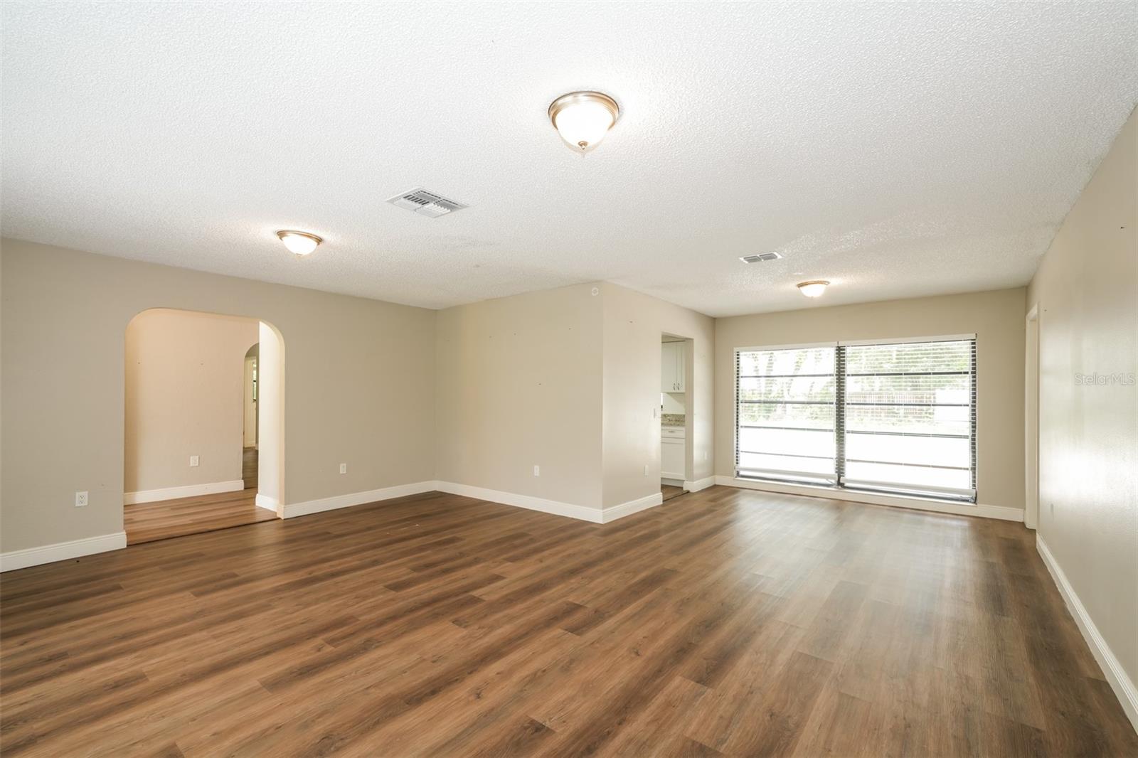 2009 MEADOW LARK ROAD