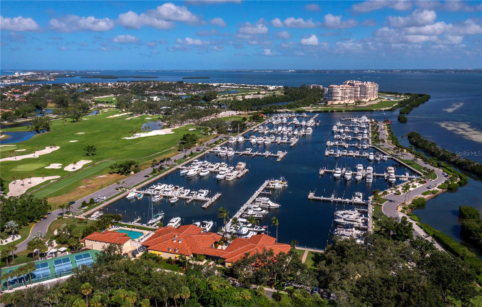 LONGBOAT KEY MOORINGS - Residential
