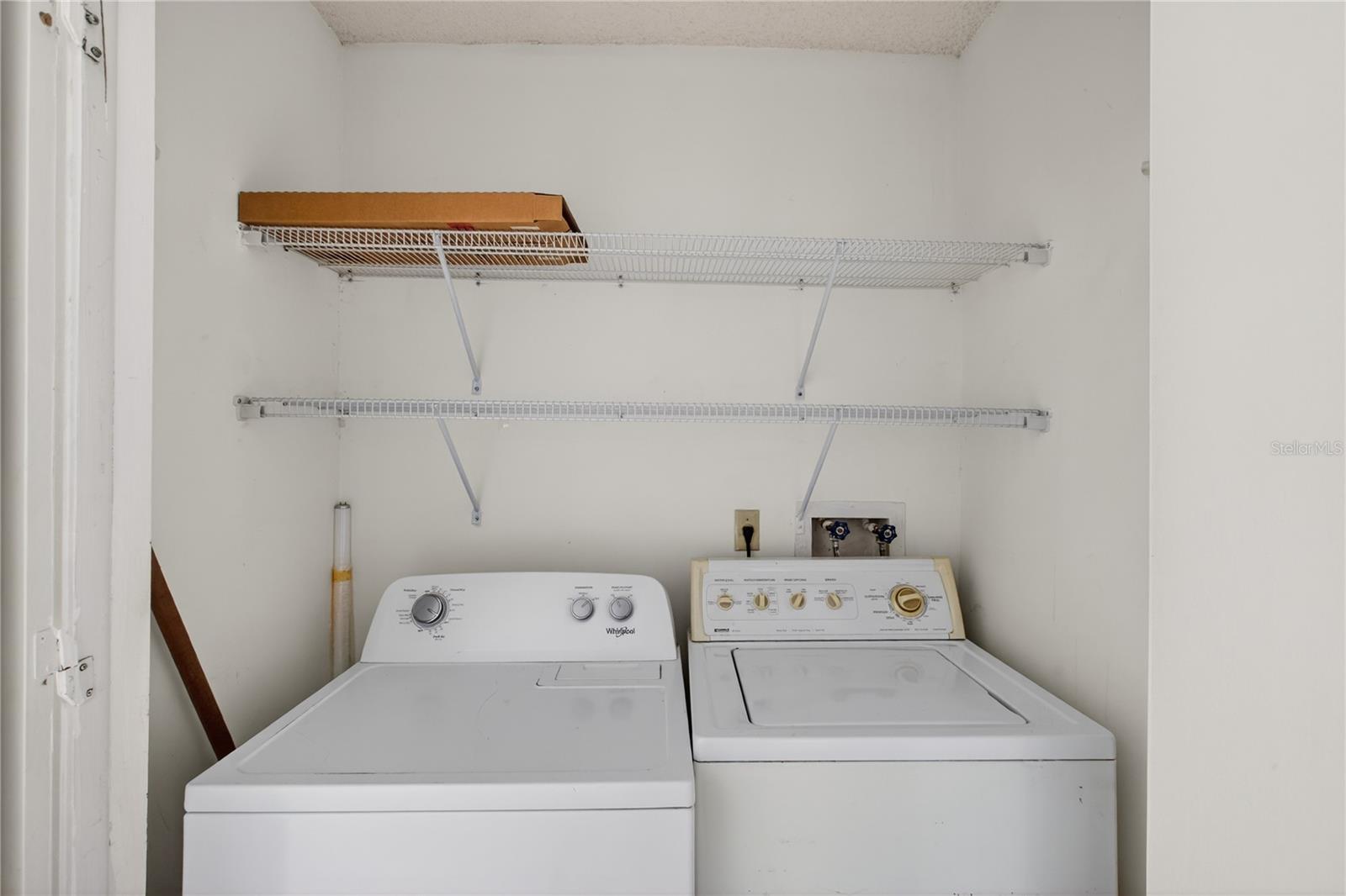 WESTLAKE MANOR UNIT 1 - Residential