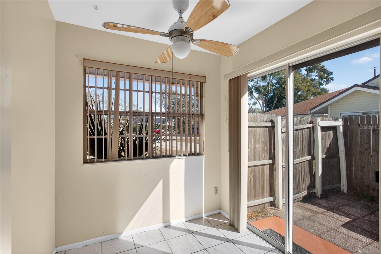 WESTLAKE MANOR UNIT 1 - Residential