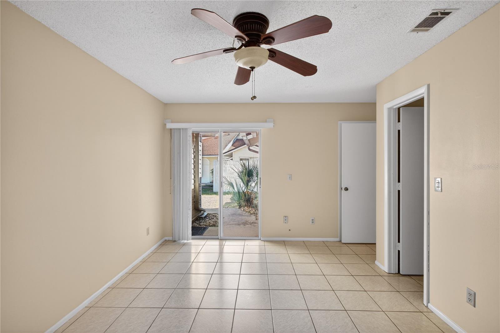 WESTLAKE MANOR UNIT 1 - Residential