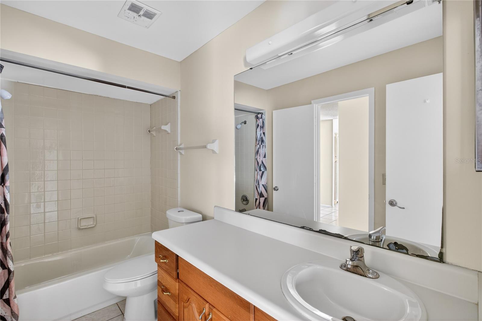 WESTLAKE MANOR UNIT 1 - Residential