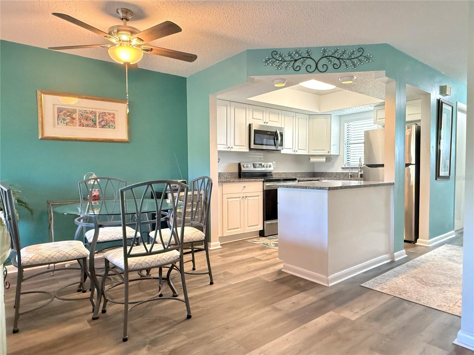 GREENBRIAR VILLAS CONDO - Residential