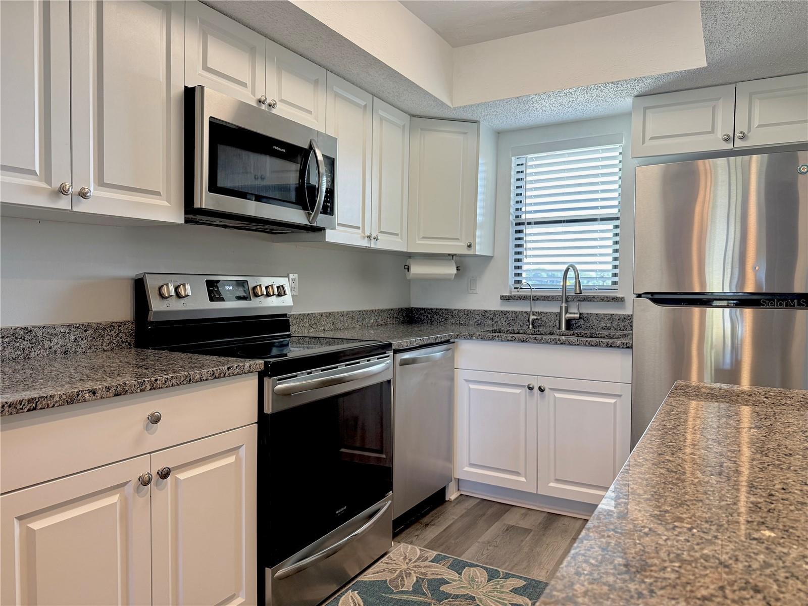 GREENBRIAR VILLAS CONDO - Residential