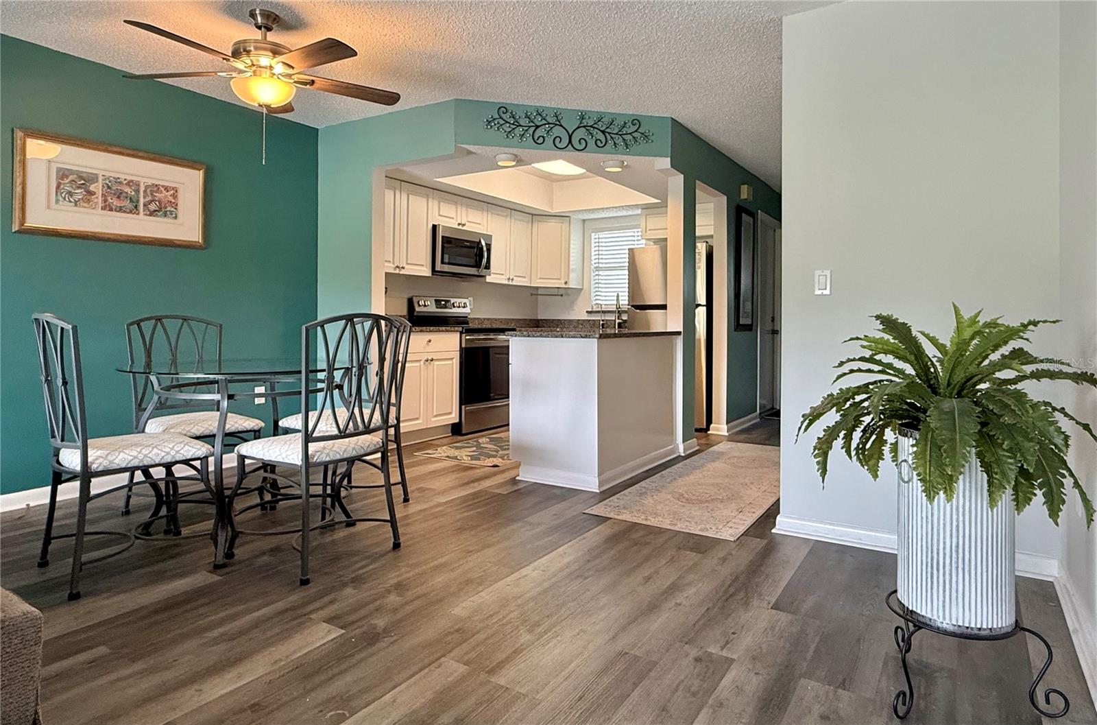 GREENBRIAR VILLAS CONDO - Residential