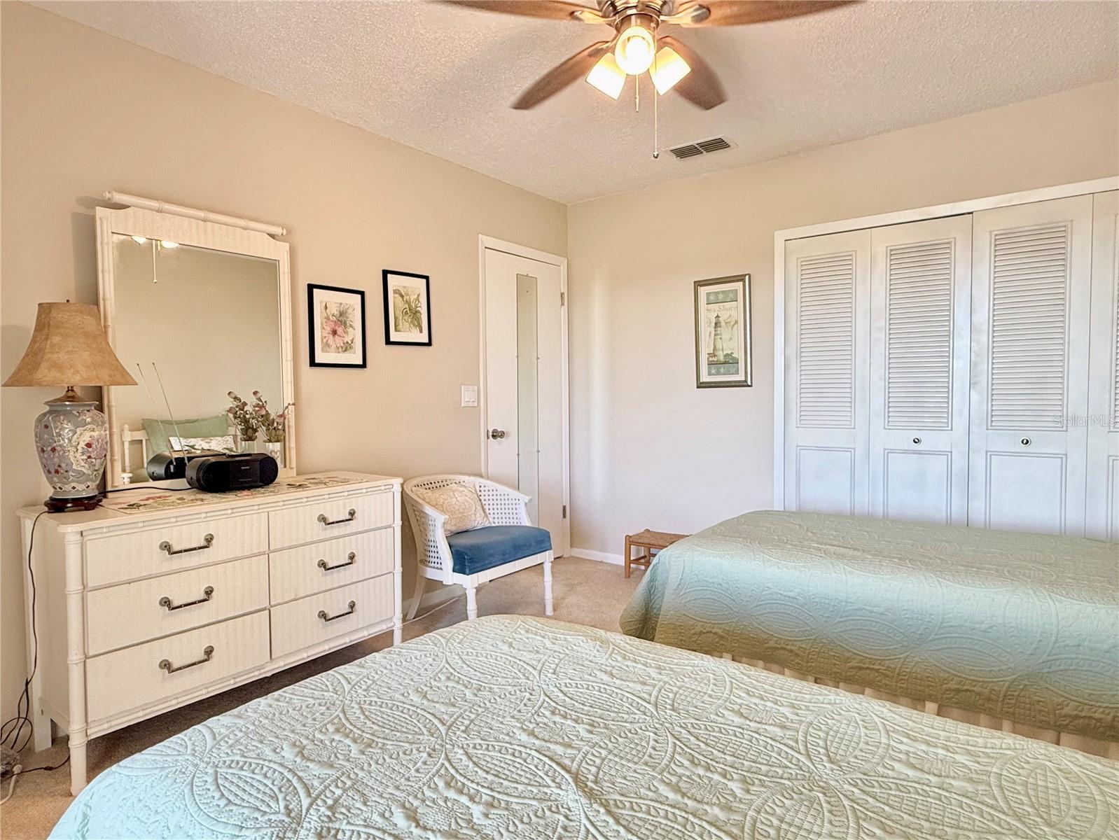 GREENBRIAR VILLAS CONDO - Residential