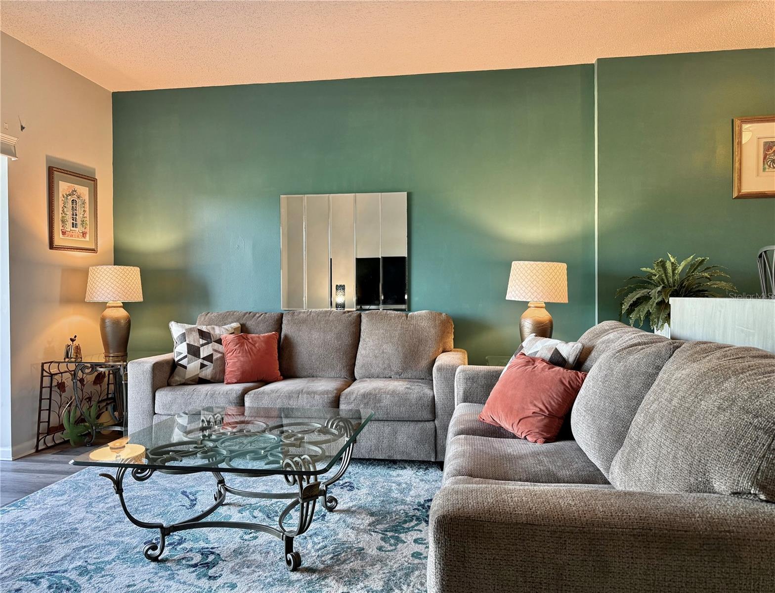 GREENBRIAR VILLAS CONDO - Residential