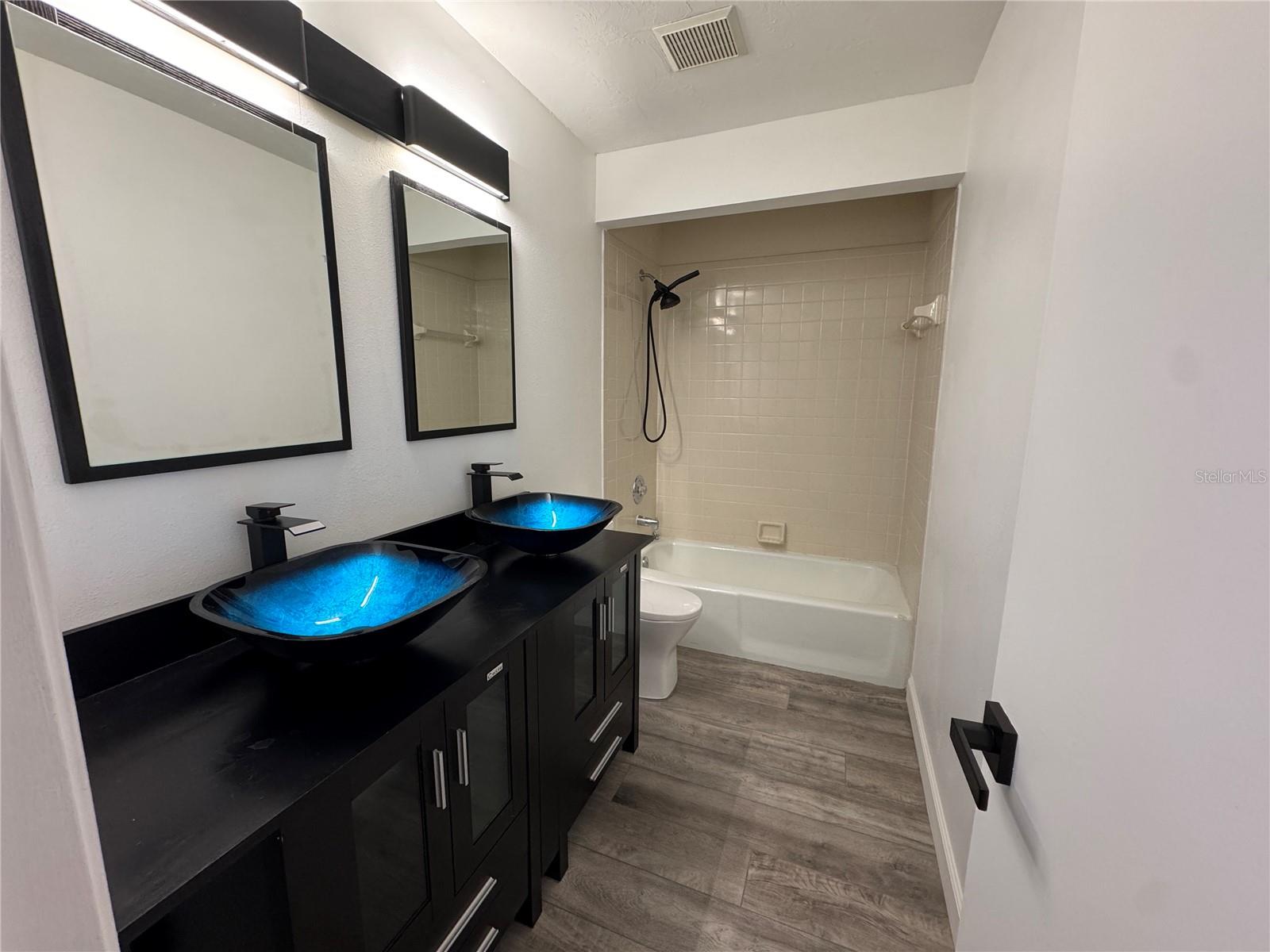 ASHTON PINES - Residential