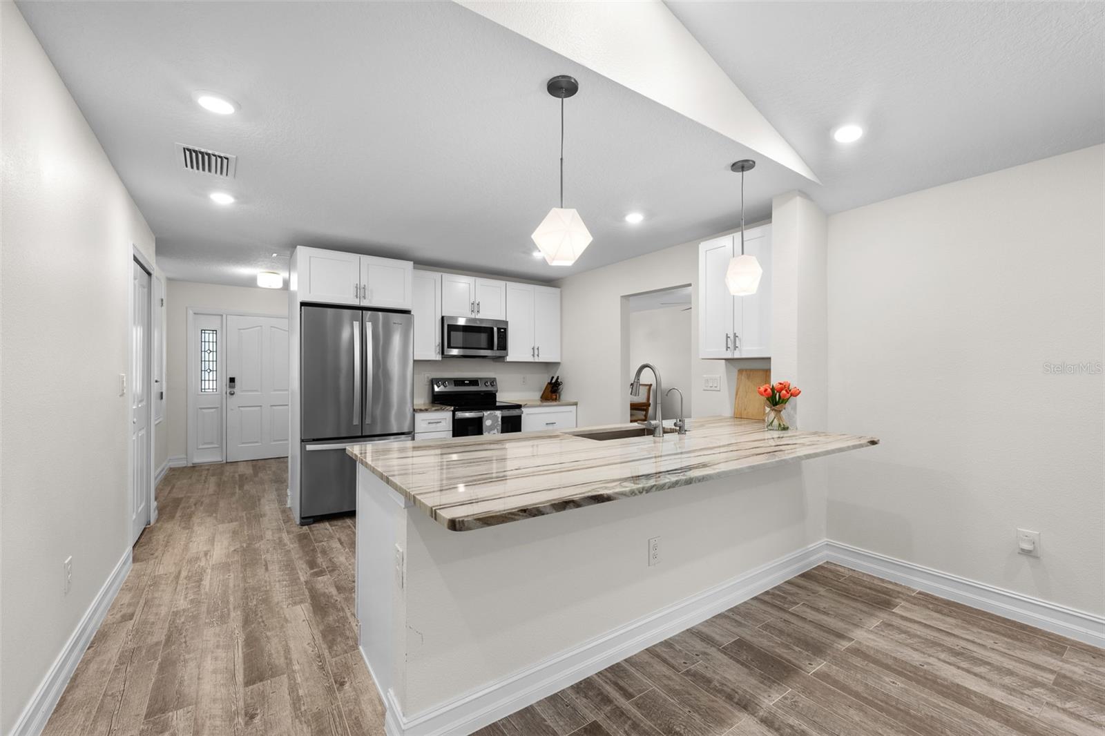 CONNERS LAKE FRONT ESTATES - Residential