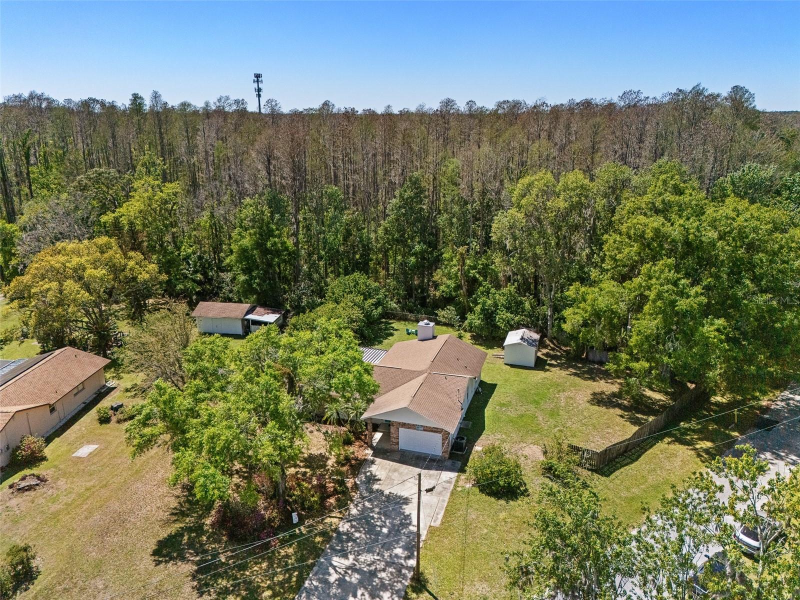 CONNERS LAKE FRONT ESTATES - Residential