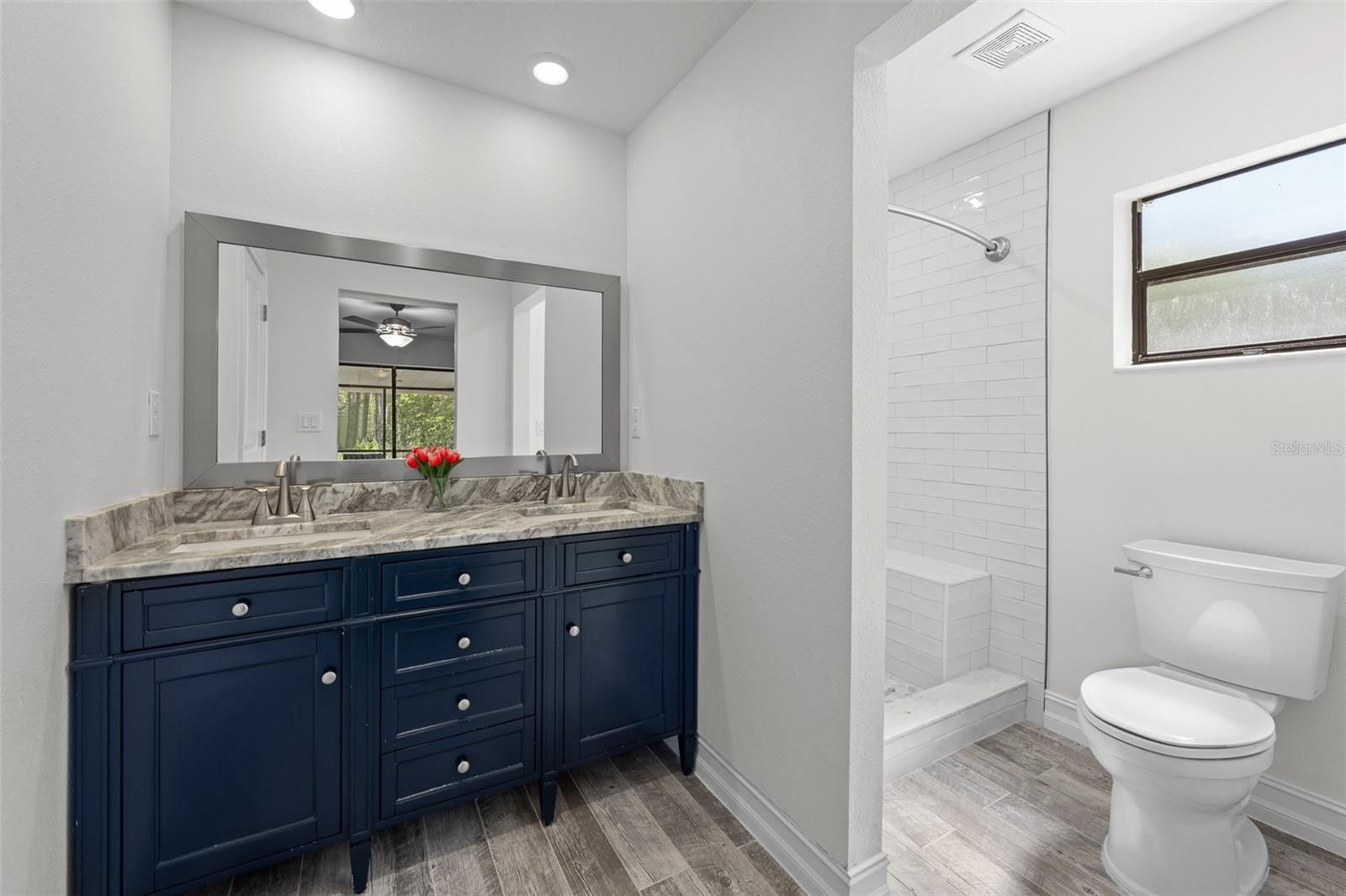 CONNERS LAKE FRONT ESTATES - Residential