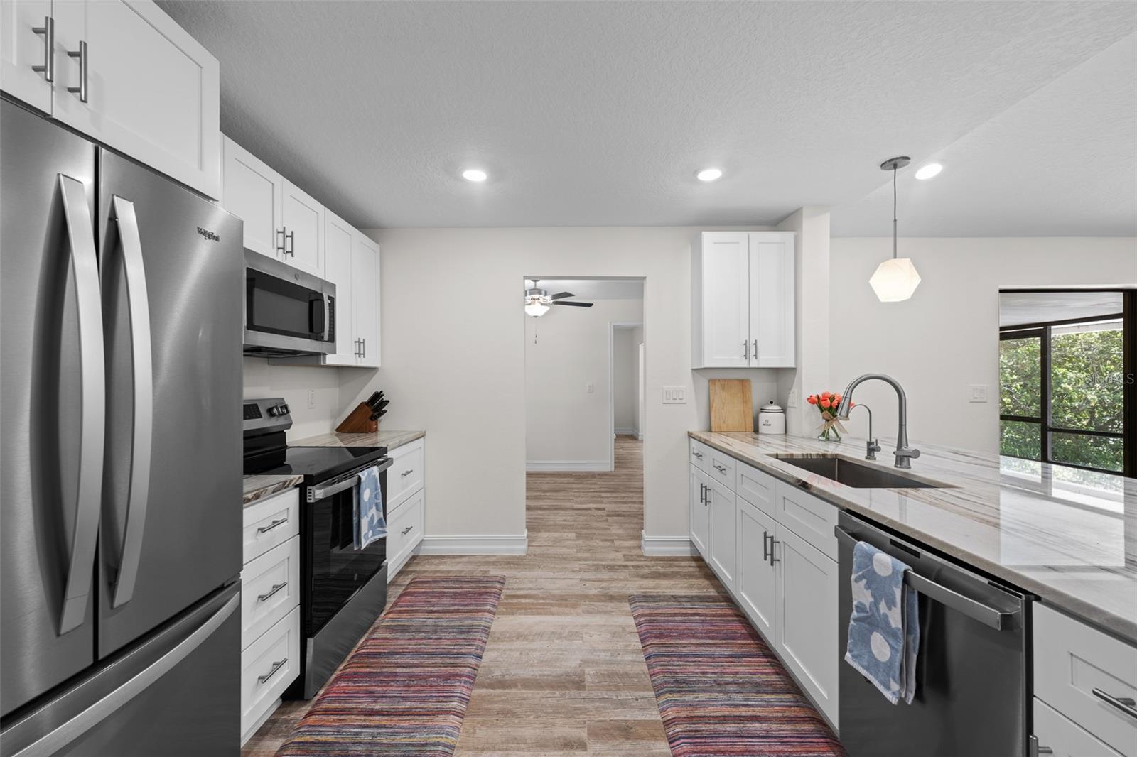 CONNERS LAKE FRONT ESTATES - Residential