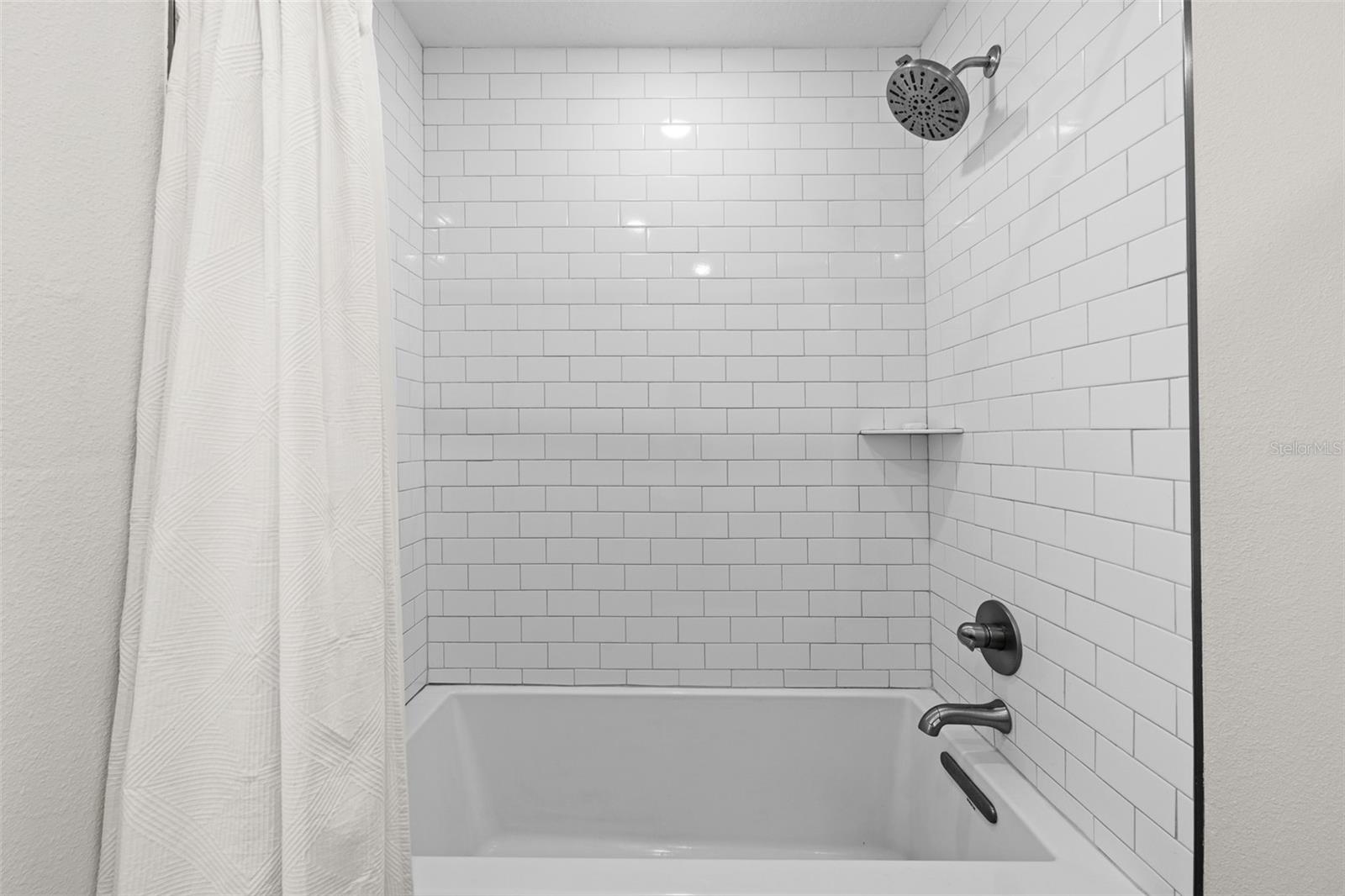 CONNERS LAKE FRONT ESTATES - Residential