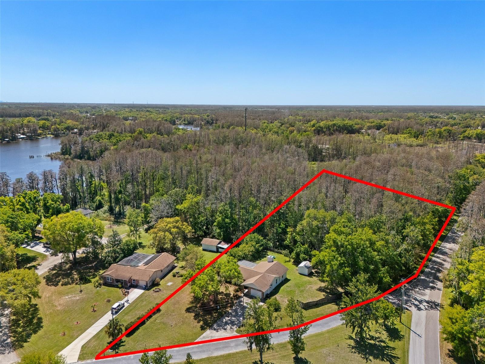 CONNERS LAKE FRONT ESTATES - Residential