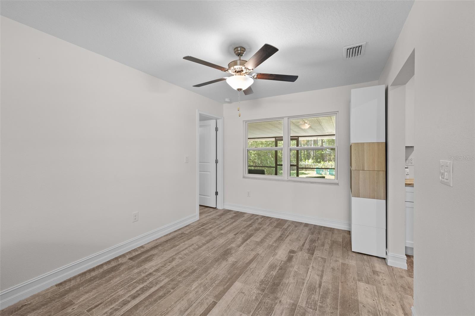 CONNERS LAKE FRONT ESTATES - Residential