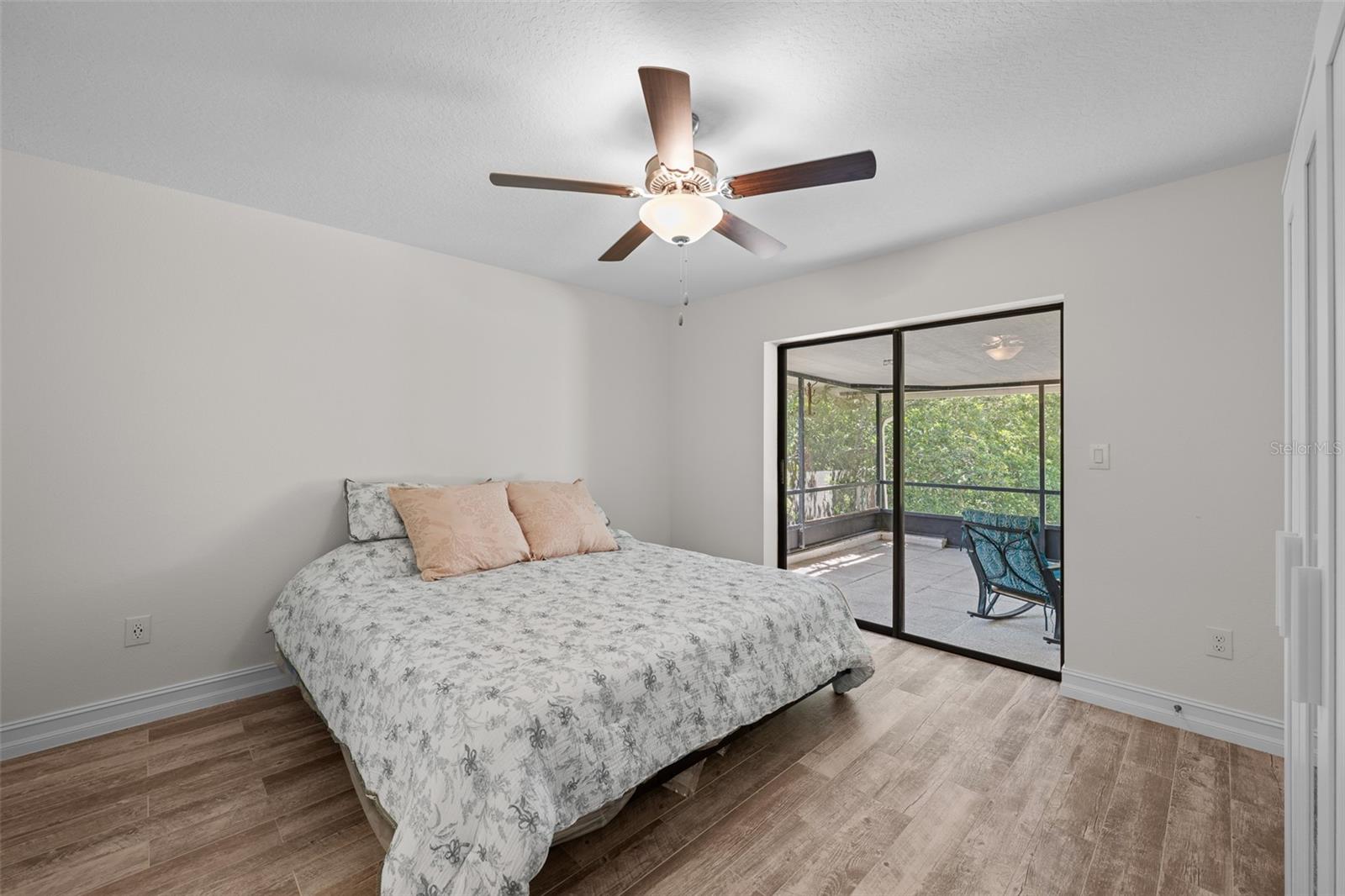 CONNERS LAKE FRONT ESTATES - Residential