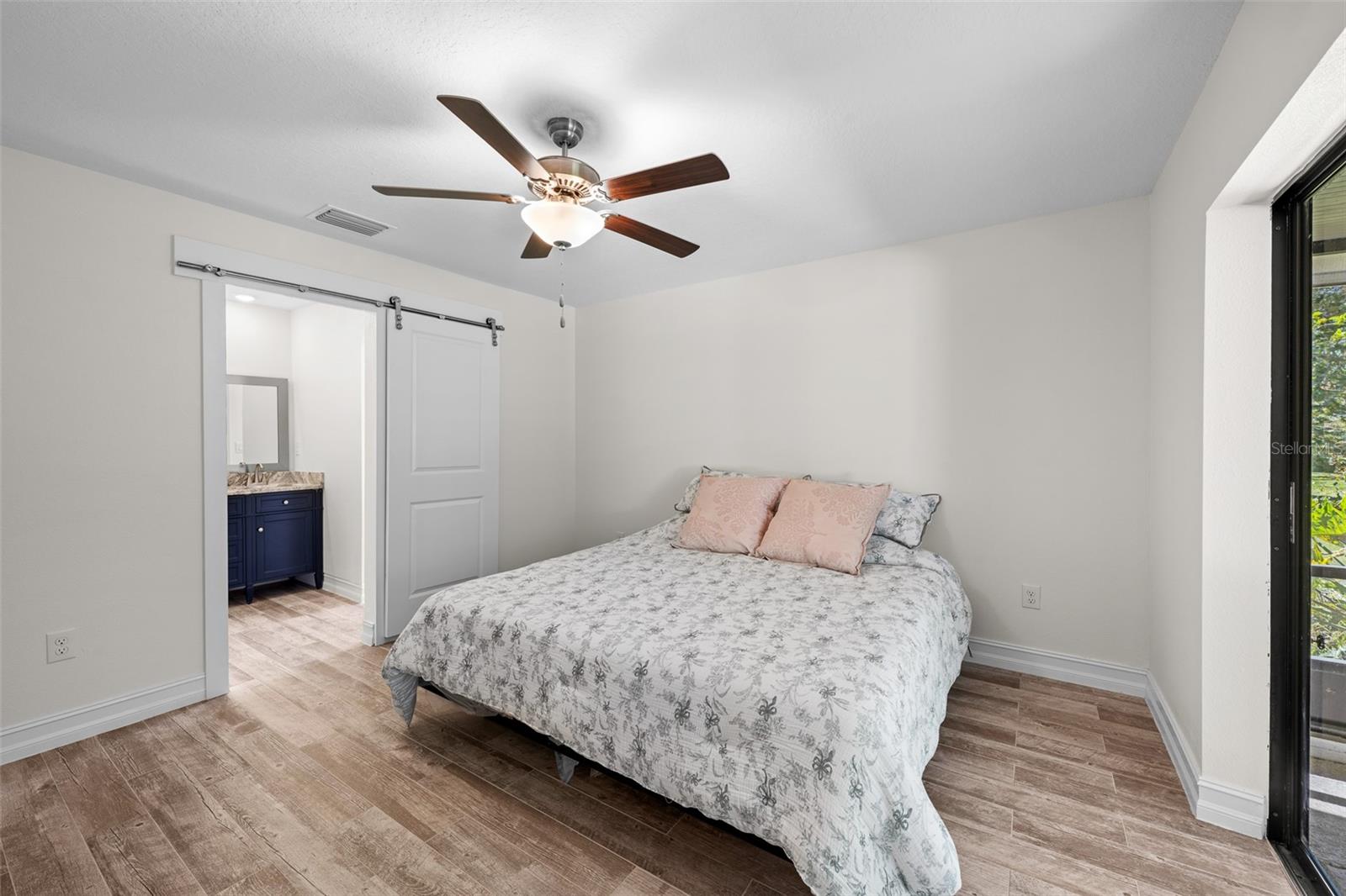 CONNERS LAKE FRONT ESTATES - Residential