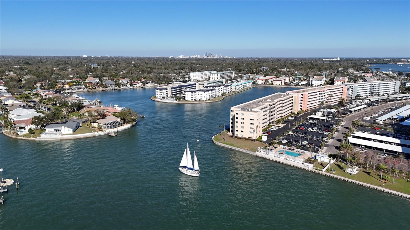 6075 SHORE BOULEVARD S 501