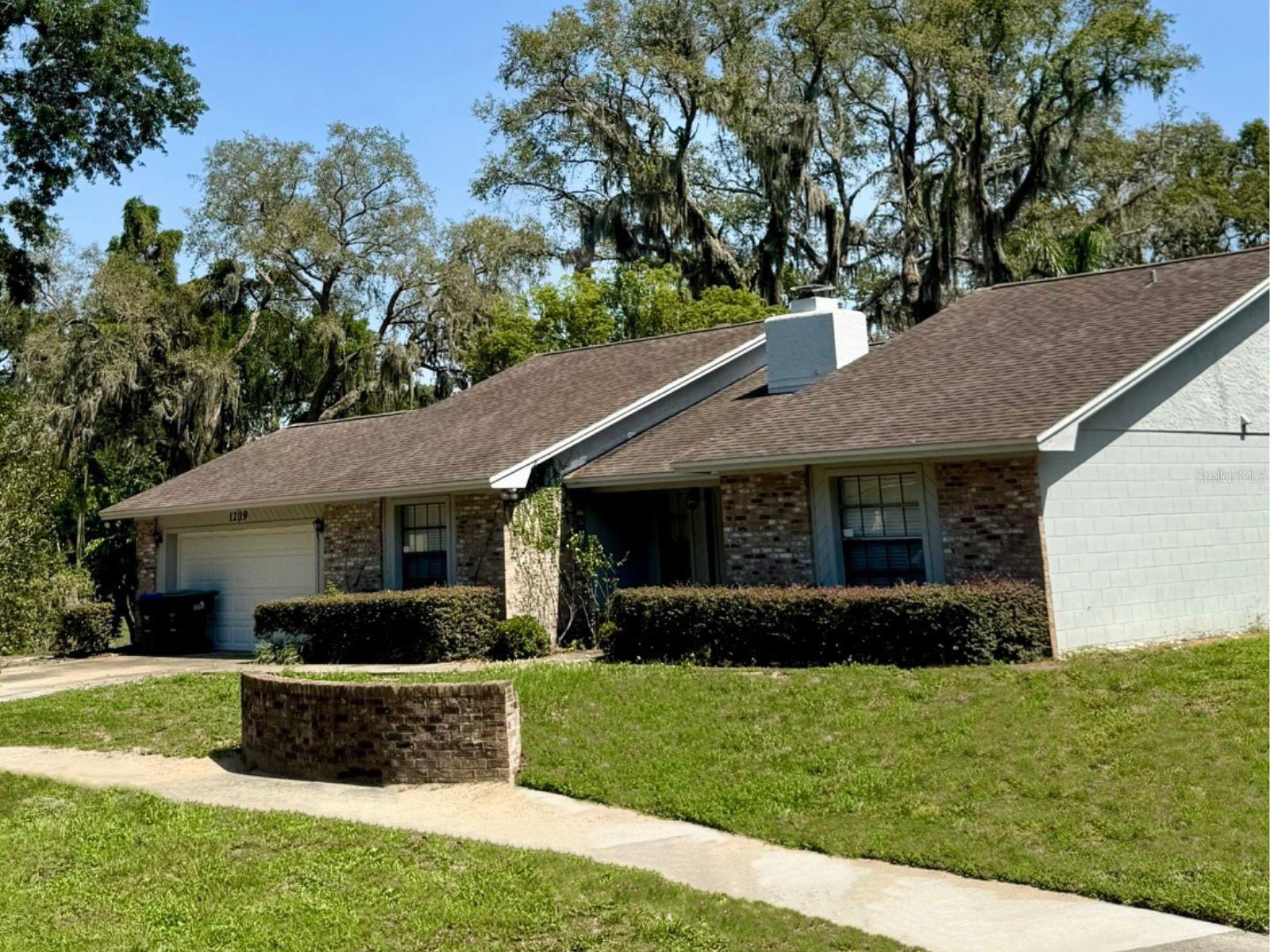 1219 SERISSA COURT