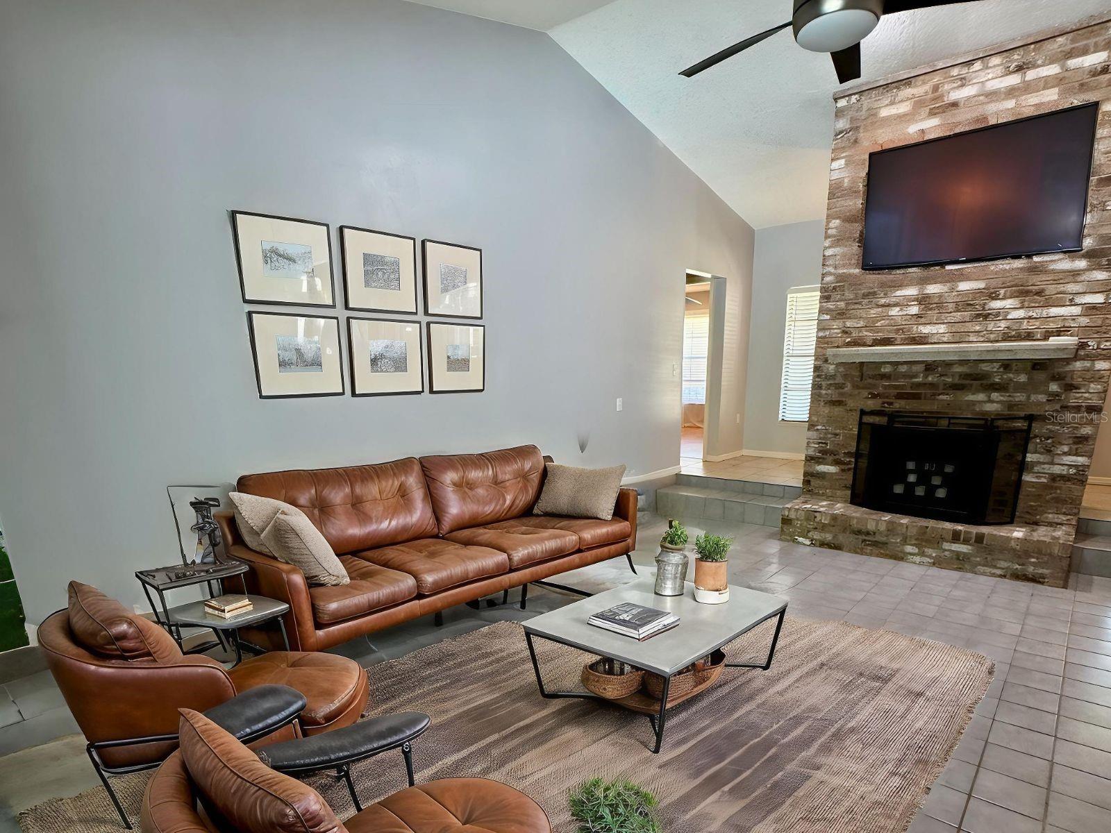 1219 SERISSA COURT