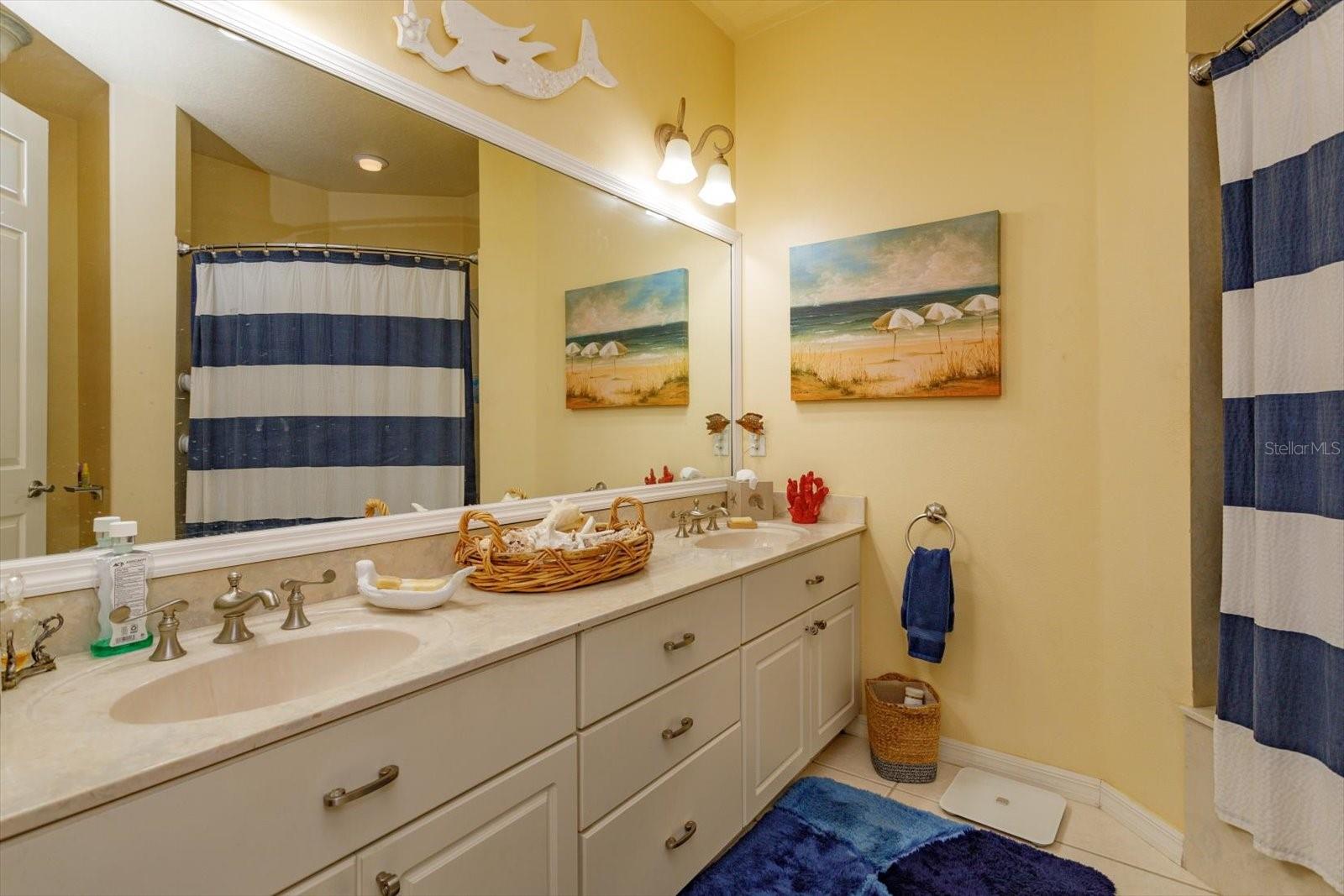 ROYAL HIGHLANDS PH 02-A LT 1173 ORB 2040 - Residential