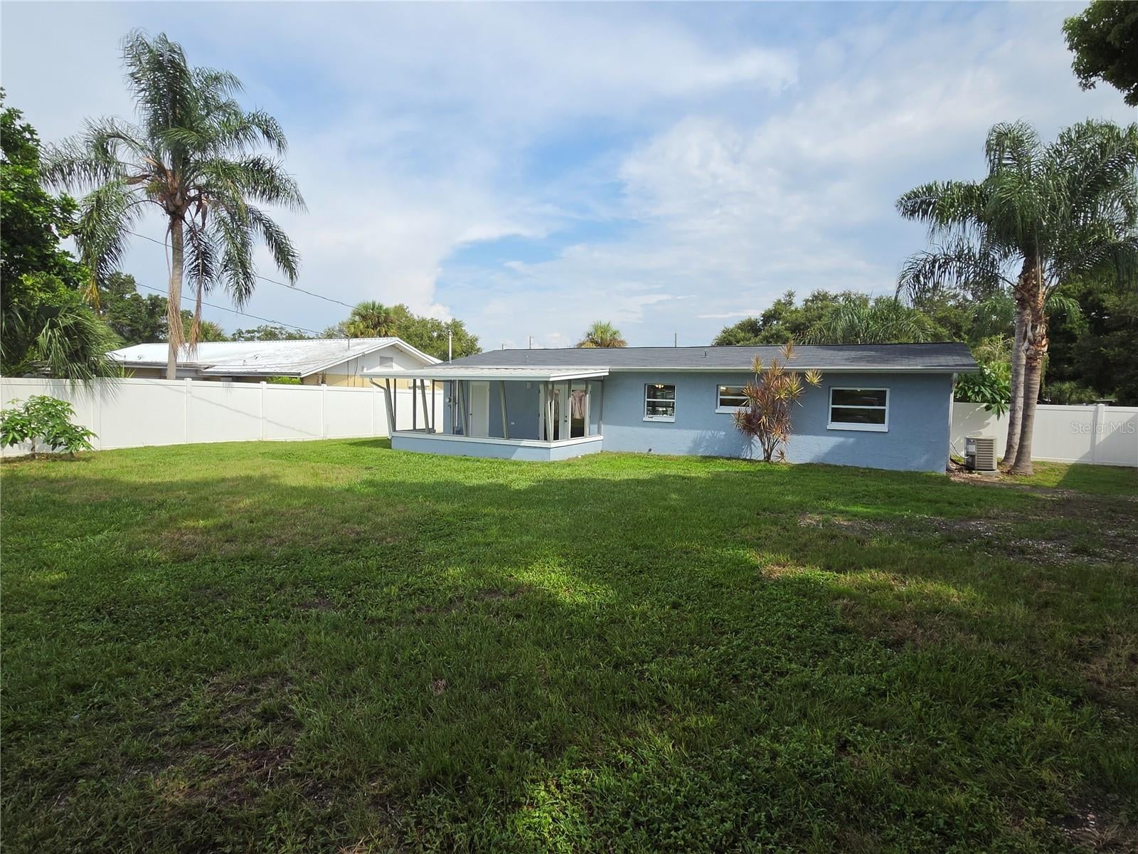 10827 VILLAGE GREEN AVENUE