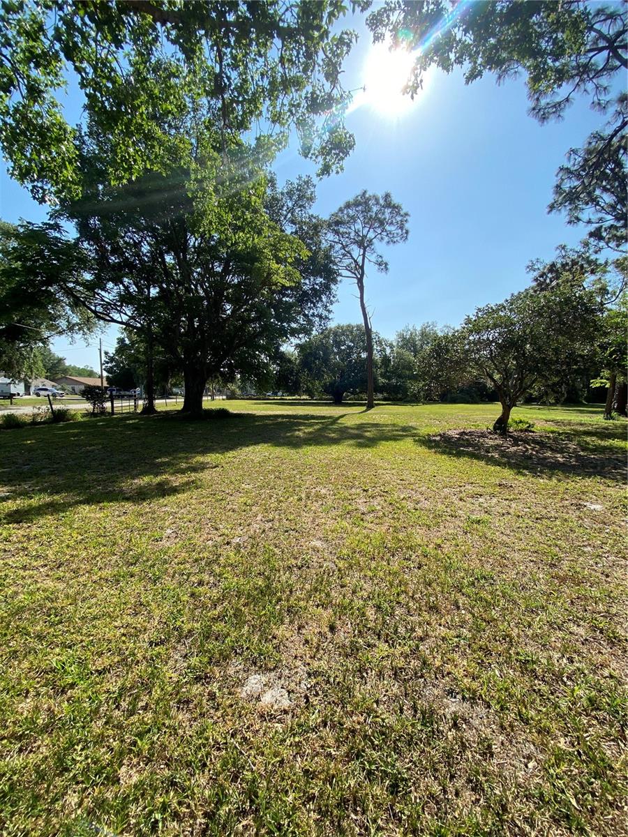 LAKE LIZZIE ESTATES - Residential Lease