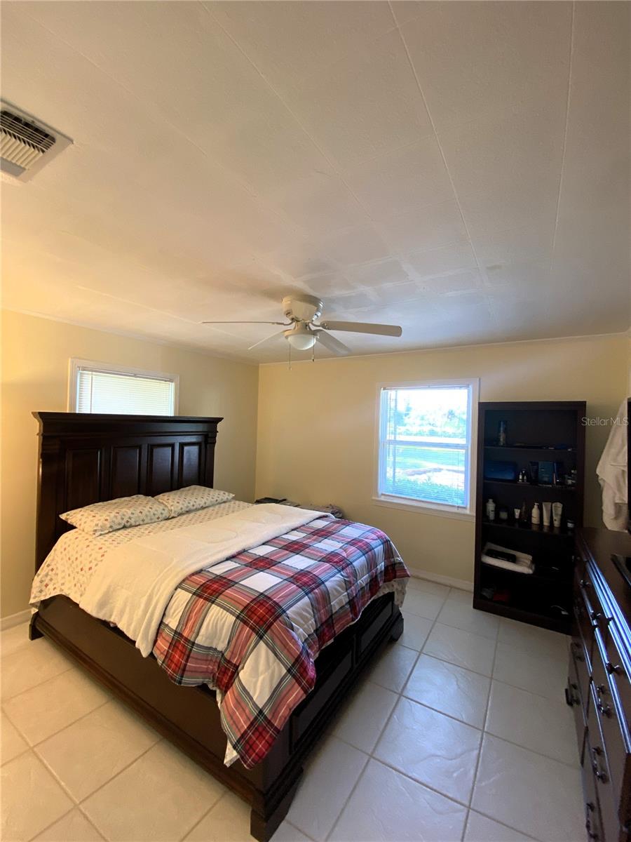 LAKE LIZZIE ESTATES - Residential Lease