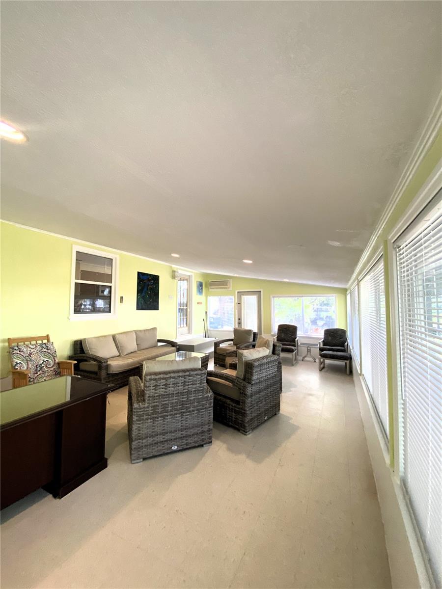 LAKE LIZZIE ESTATES - Residential Lease