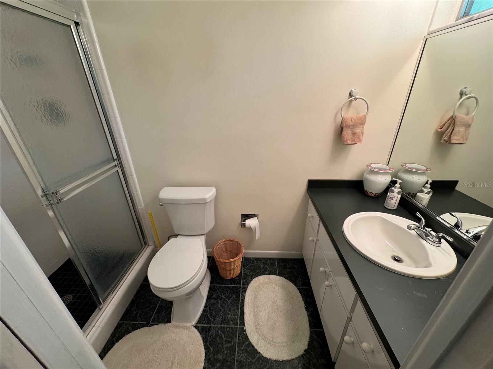 VENICE GARDENS - Residential Lease