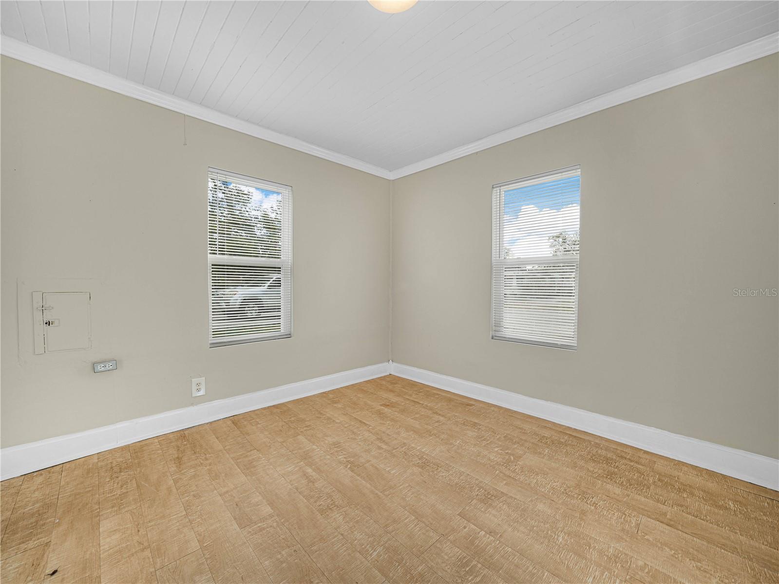 INWOOD - Residential