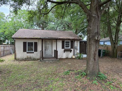 Photo of 8713 N 39th Street, Tampa, FL 33604 (MLS # TB8513960)