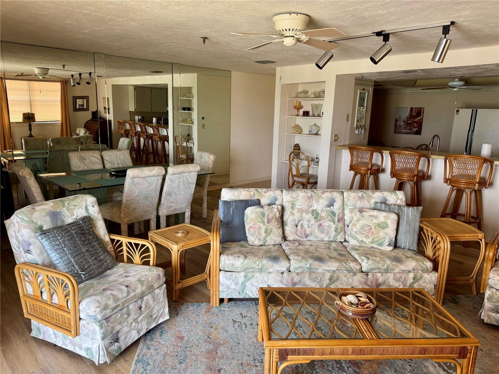 REDINGTON PLACE CONDO - Residential