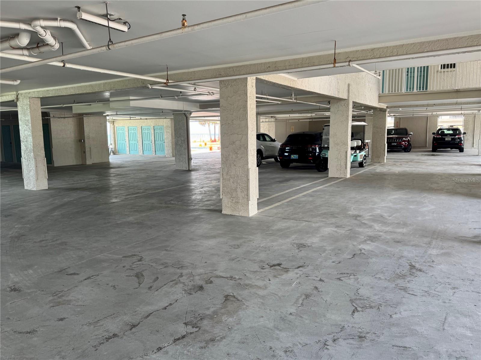 REDINGTON PLACE CONDO - Residential