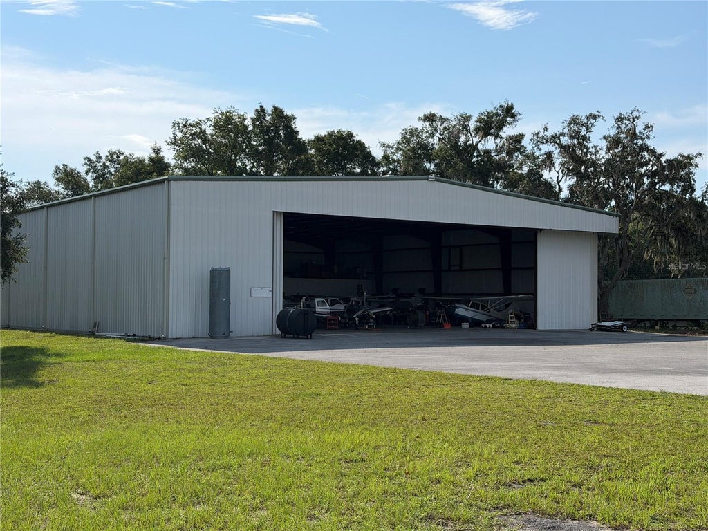 Photo of 10601 SW 147th Circle, Dunnellon, FL 34432 (MLS # OM731207)