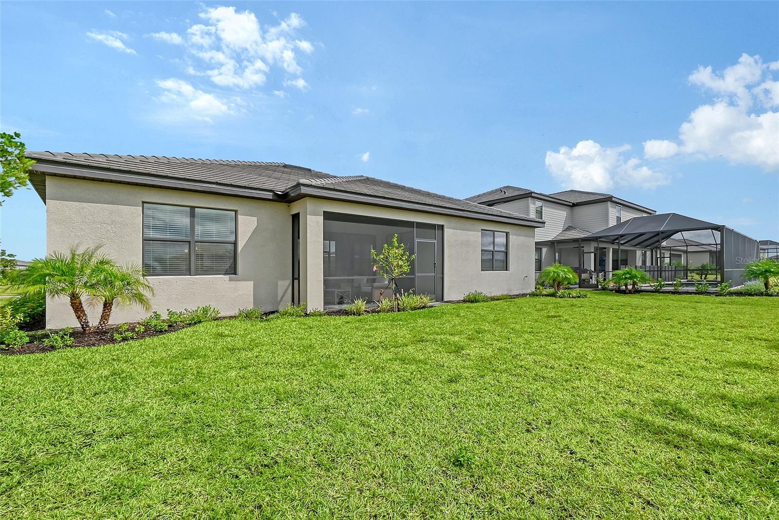 LORRAINE LAKES - Residential Lease