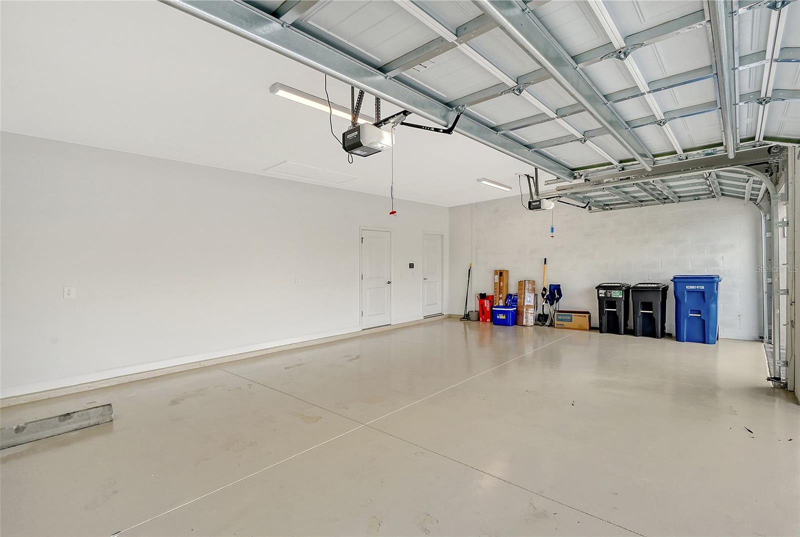 LORRAINE LAKES - Residential Lease