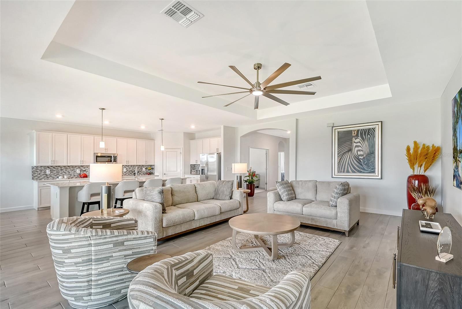 LORRAINE LAKES - Residential Lease