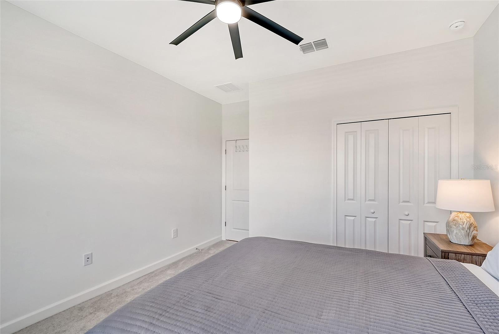 LORRAINE LAKES - Residential Lease