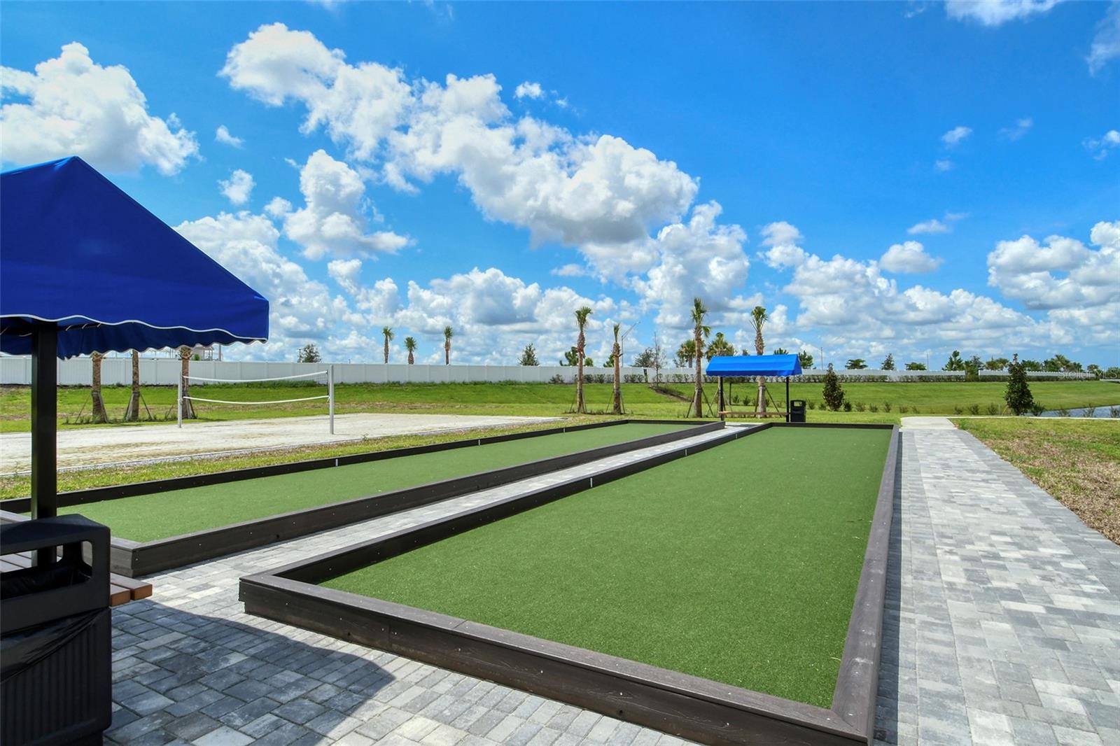 LORRAINE LAKES - Residential Lease