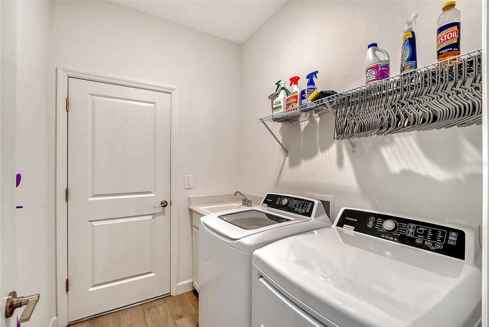 LORRAINE LAKES - Residential Lease