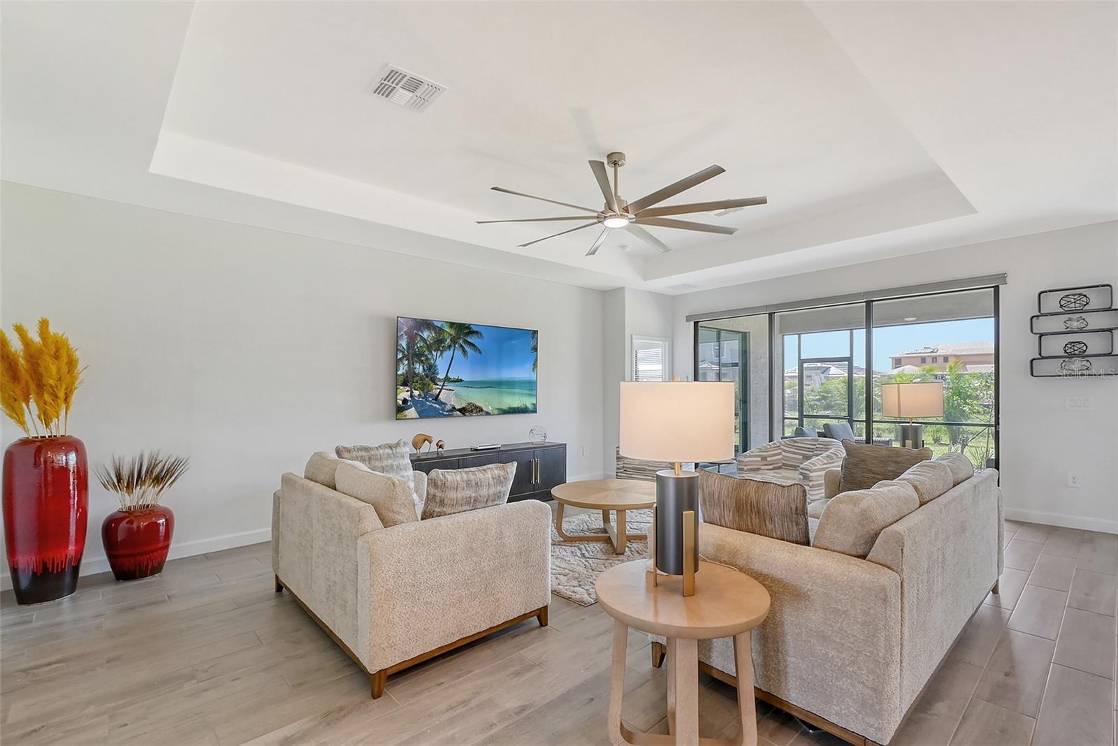 LORRAINE LAKES - Residential Lease