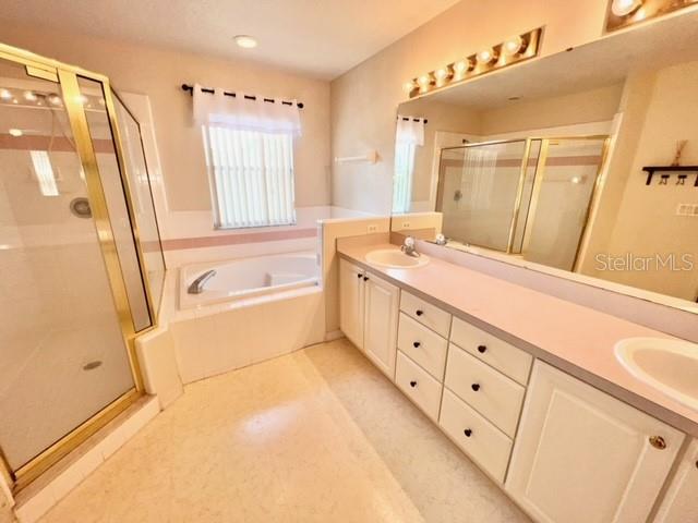 PINES WEKIVA SEC 01 PH 02 TR D - Residential Lease