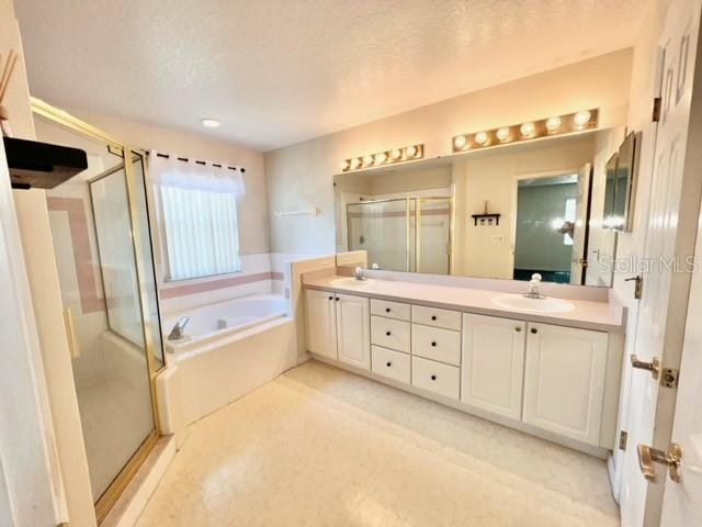 PINES WEKIVA SEC 01 PH 02 TR D - Residential Lease