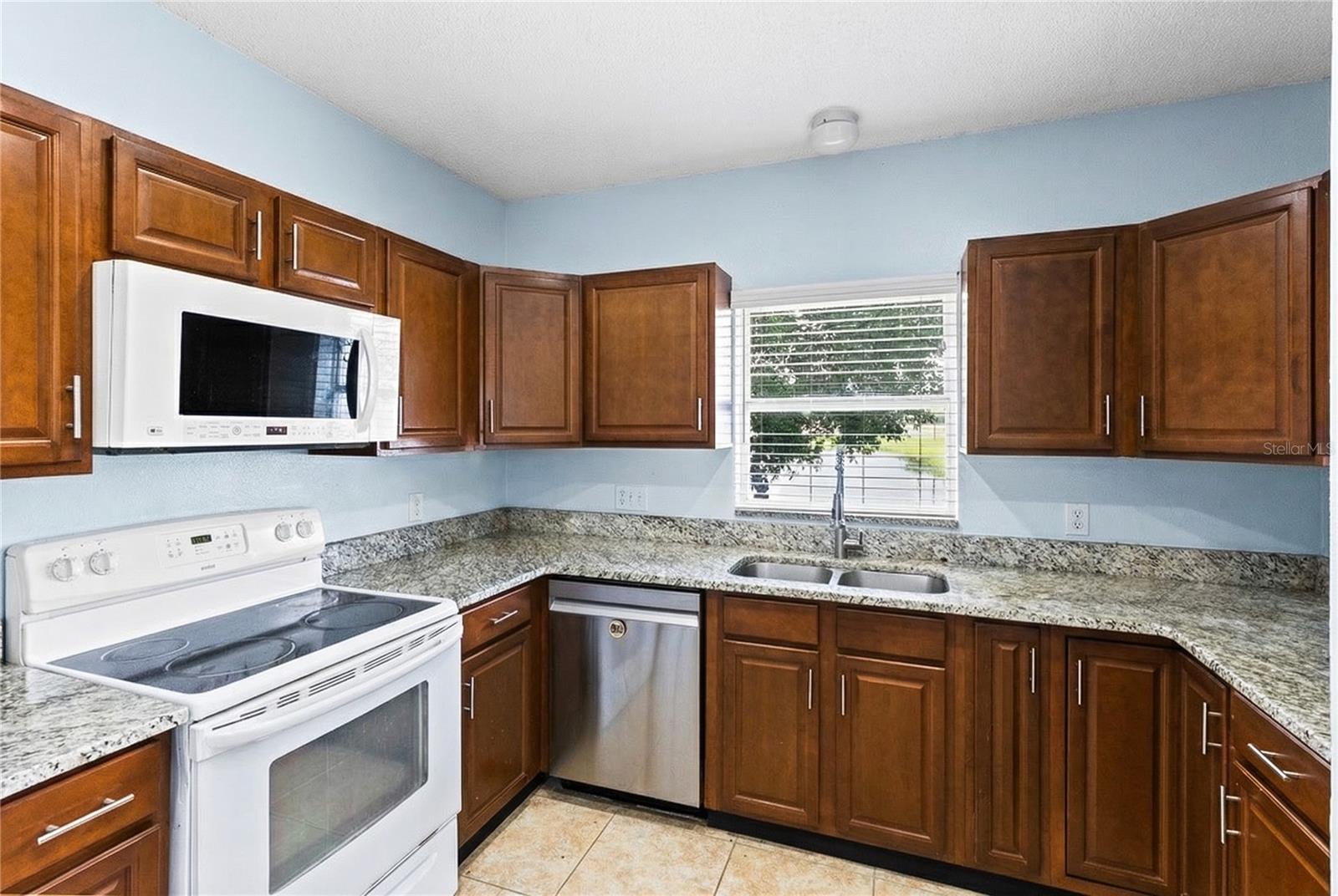 ECON RIVER ESTATES - Residential