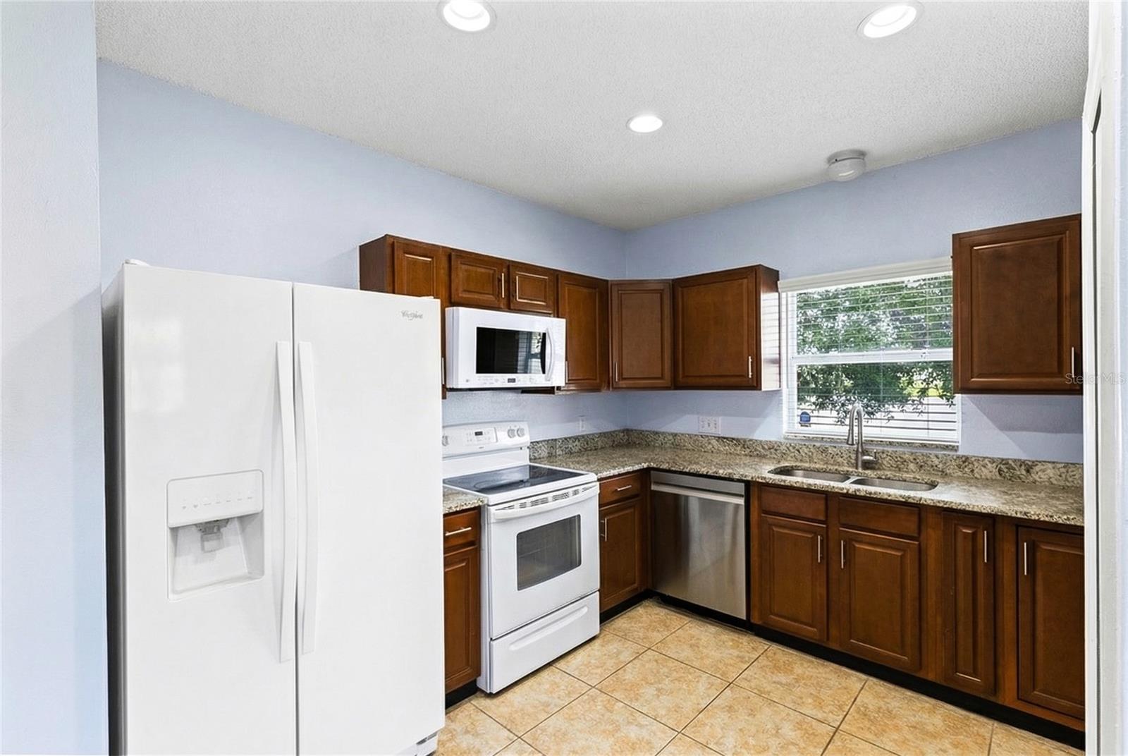 ECON RIVER ESTATES - Residential