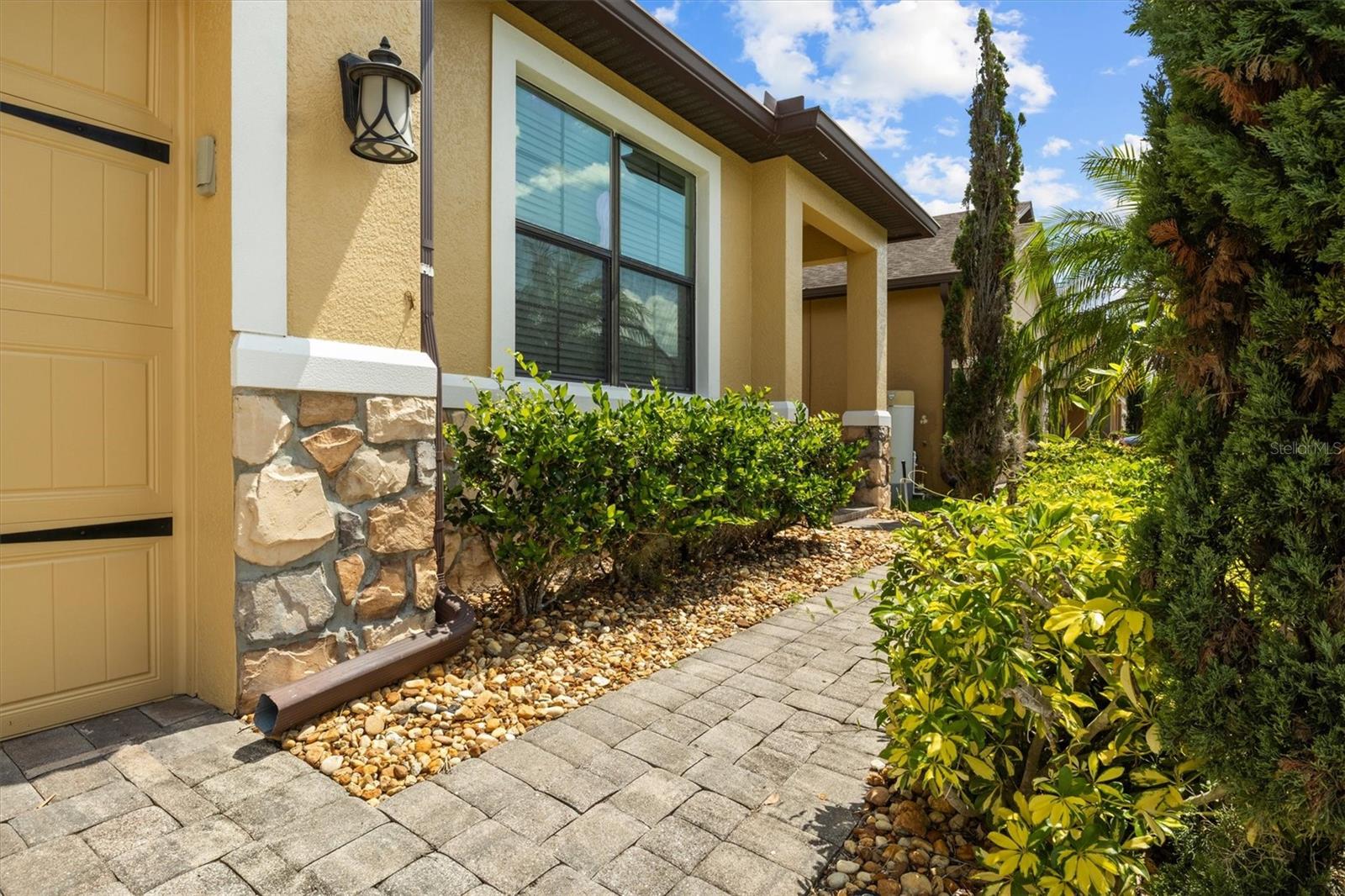 10111 TIERRA BELLA DRIVE