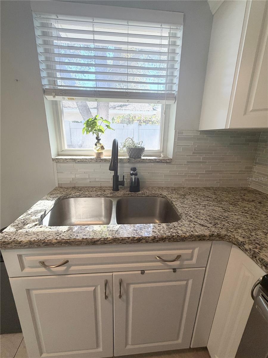 MANKATO HEIGHTS - Residential Lease