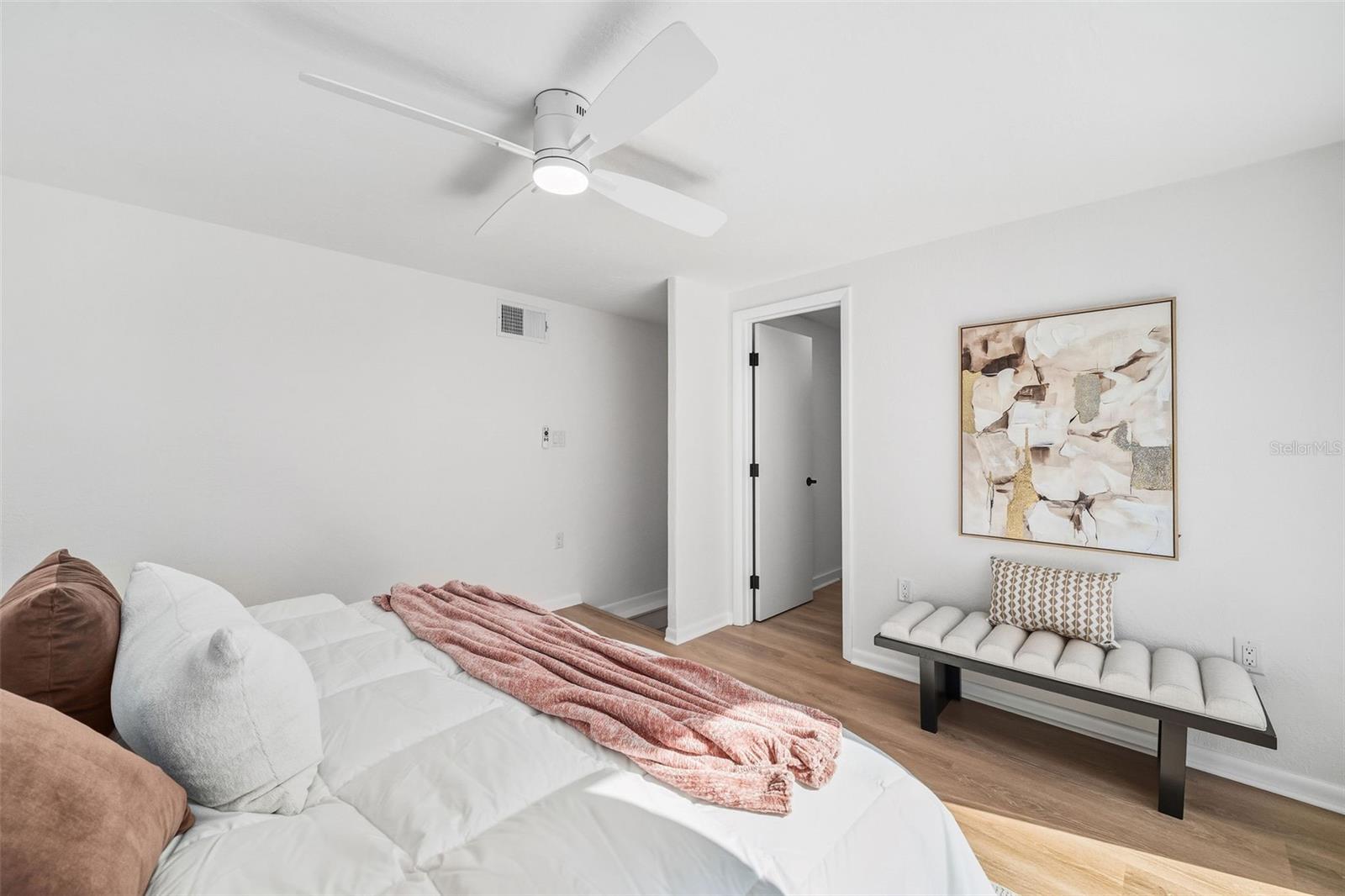 LAKE CONWAY ESTATES - Residential