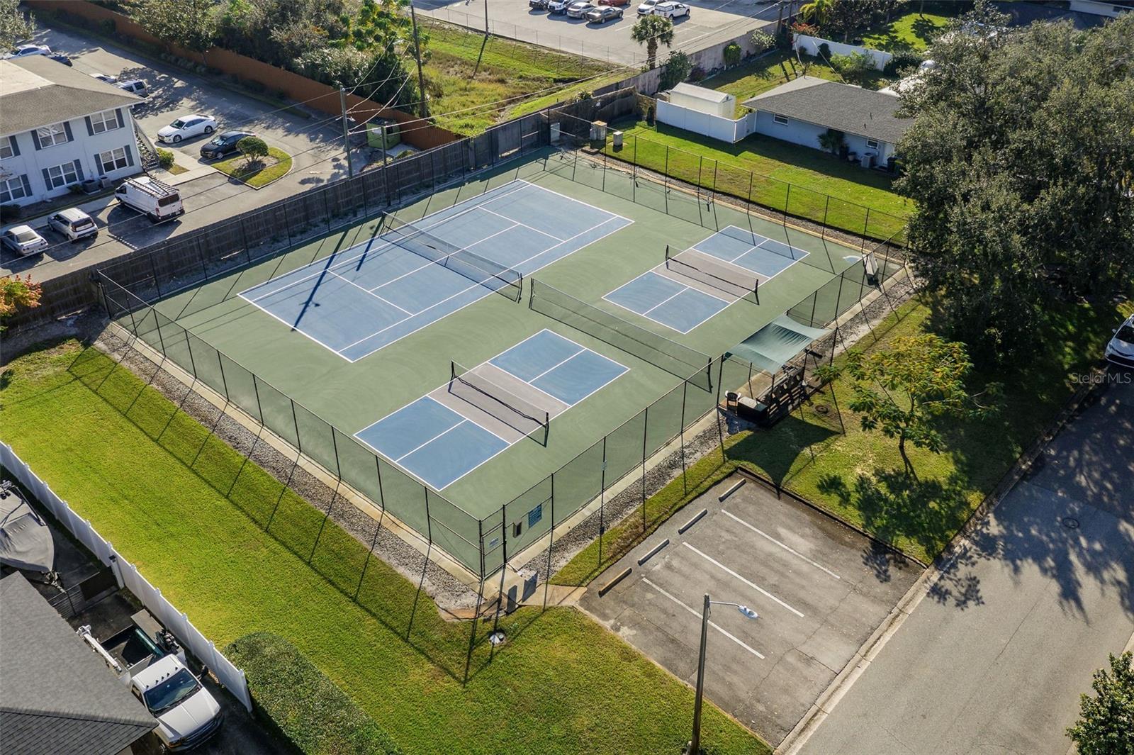 LAKE CONWAY ESTATES - Residential